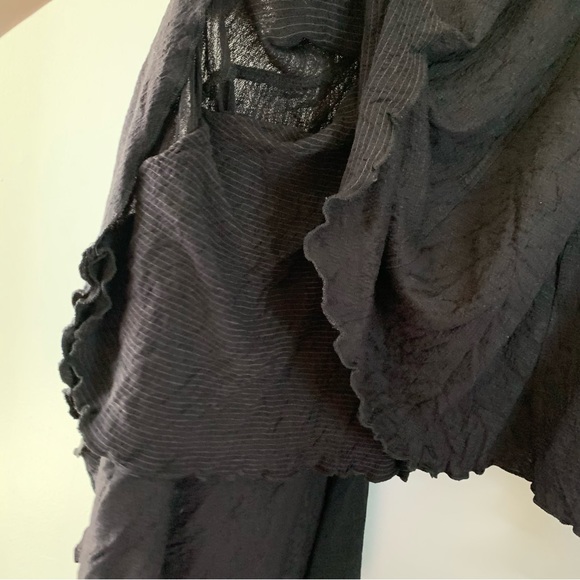 Free People On The Weekend Flounce Sleeve Top Medium M Black Long Flare Sleeves - Picture 7 of 11